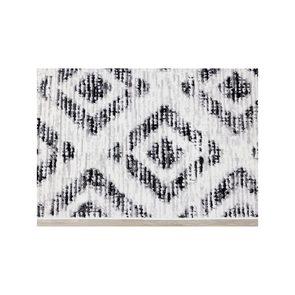 Meridian Grey Diamond Distressed Rug, 3'11" x 5'7". Picture 9