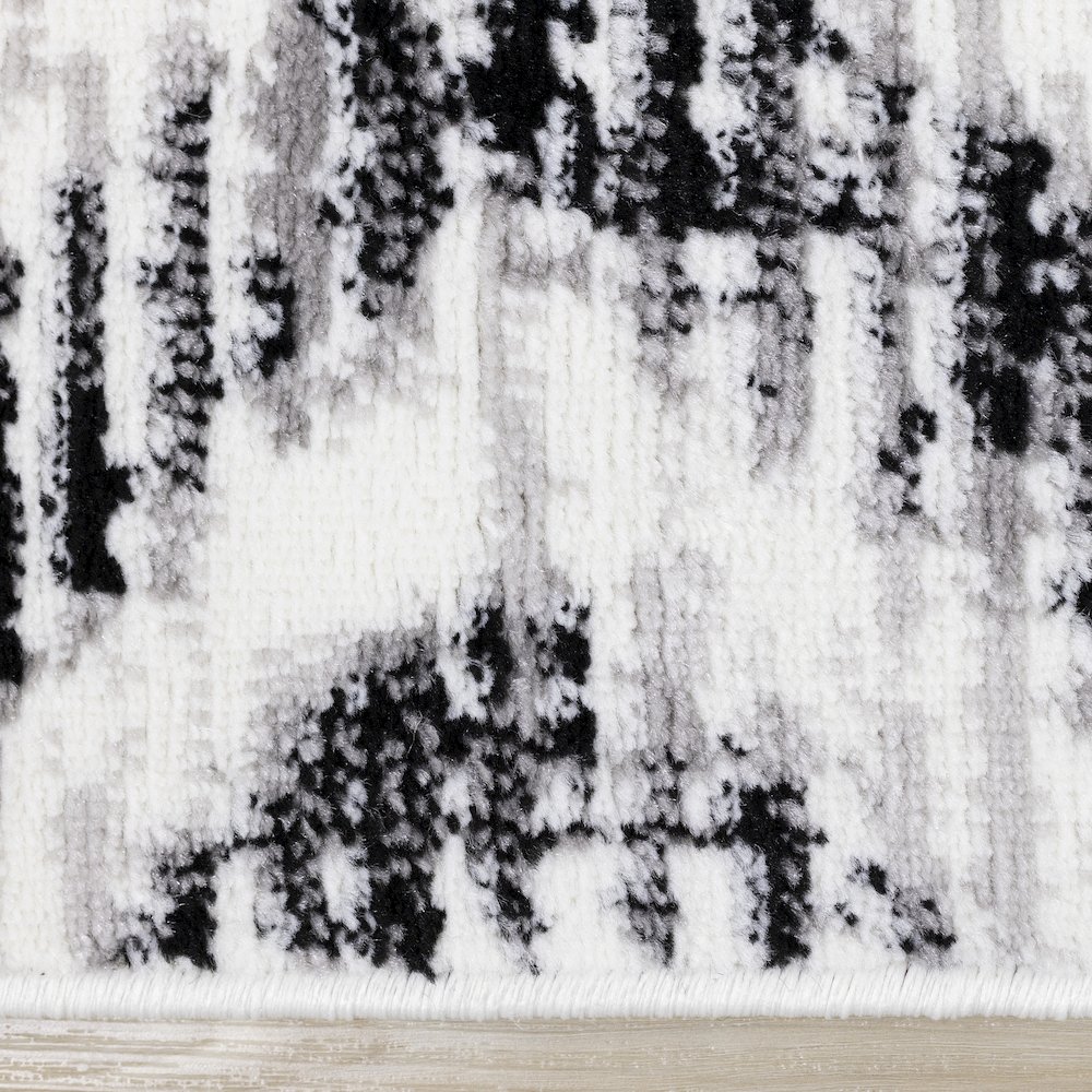 Meridian Grey Diamond Distressed Rug, 3'11" x 5'7". Picture 10