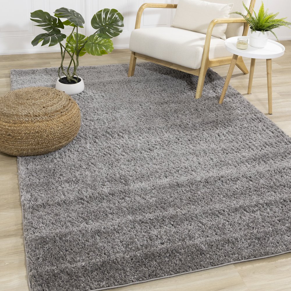 Palmer Soft Dark Grey Neutral Shag Rug, 3'11" x 5'11". Picture 2