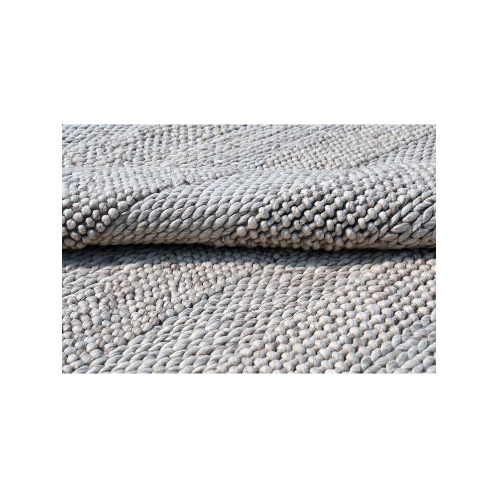 Woven Area Rug. Picture 2