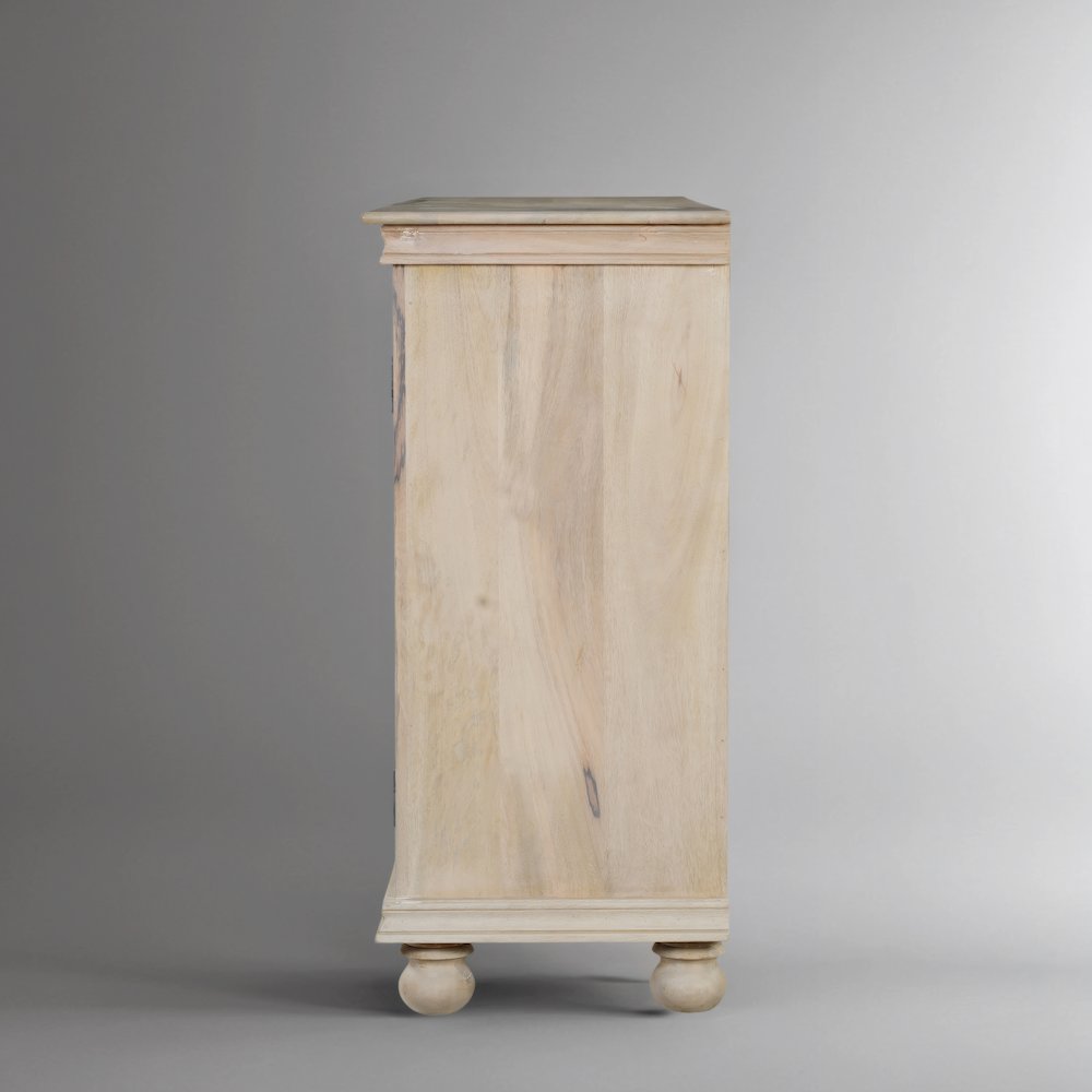 Calista 3-door Floral Carved Solid Wood Sideboard. Picture 11