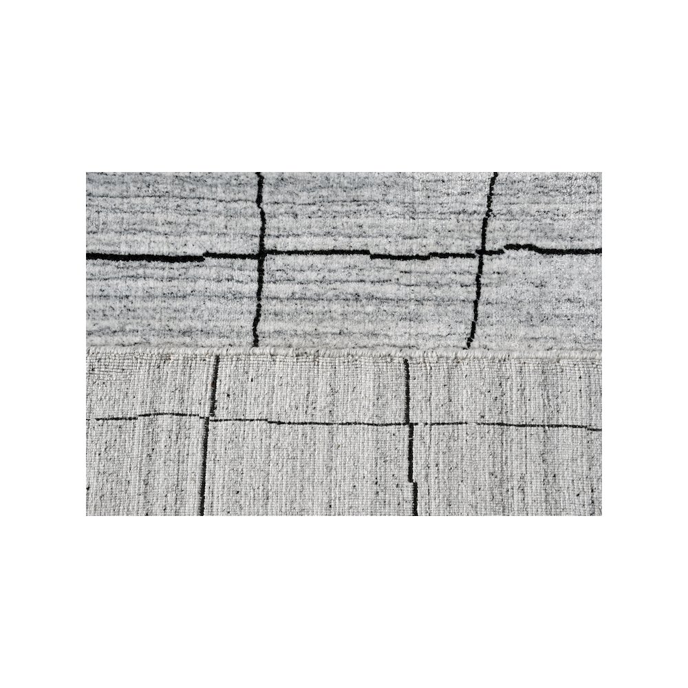 Abstract Grid Area Rug. Picture 4
