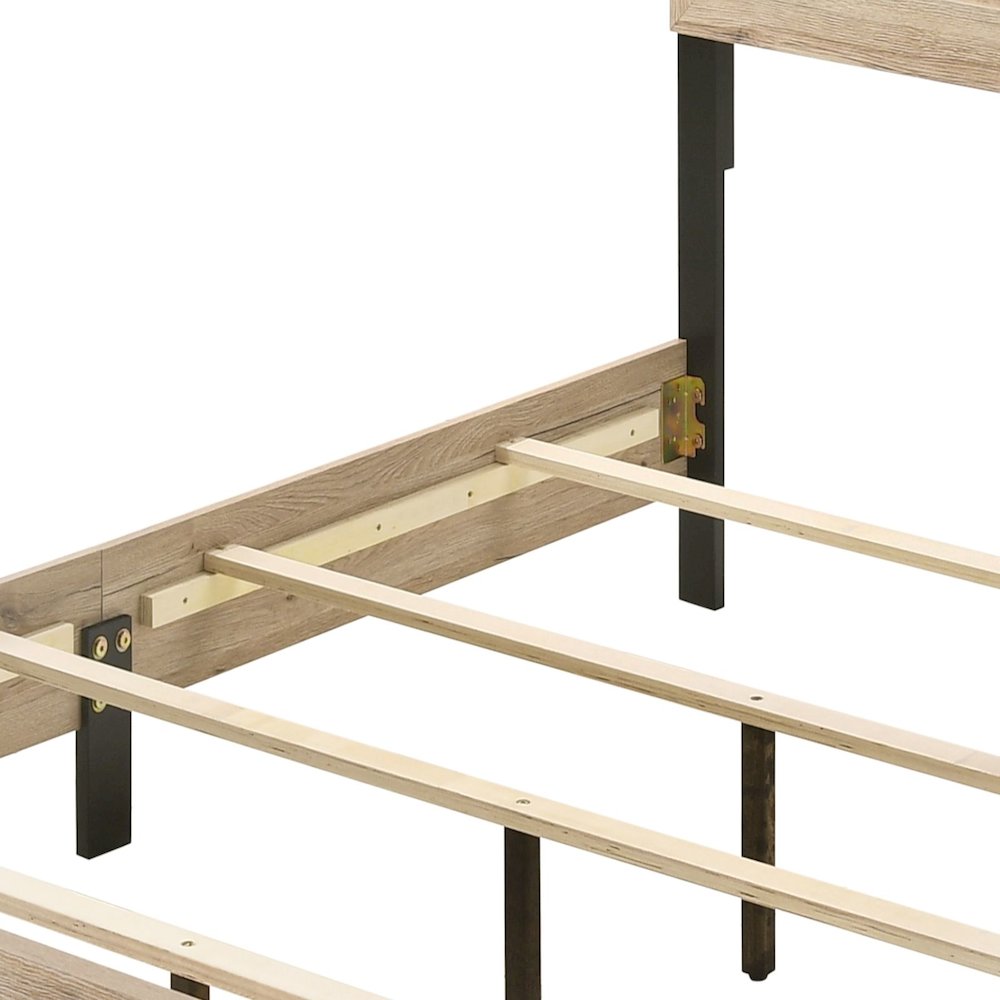 Wooden Queen Panel Bed in Natural Finish. Picture 4