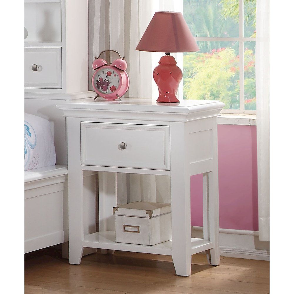 Nightstand with 1 Drawer and Shelf in White. Picture 2