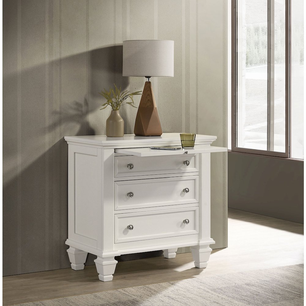 Wood Nightstand 3 Drawers in White Finish. Picture 2
