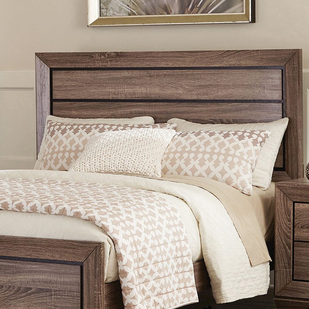 Wooden Queen Bed in Washed Taupe Finish. Picture 4