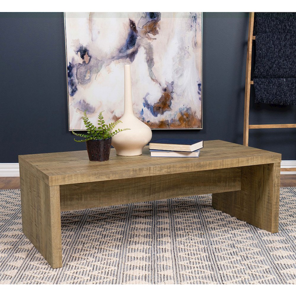Rectangular Wood Coffee Table in Mango Finish. Picture 2