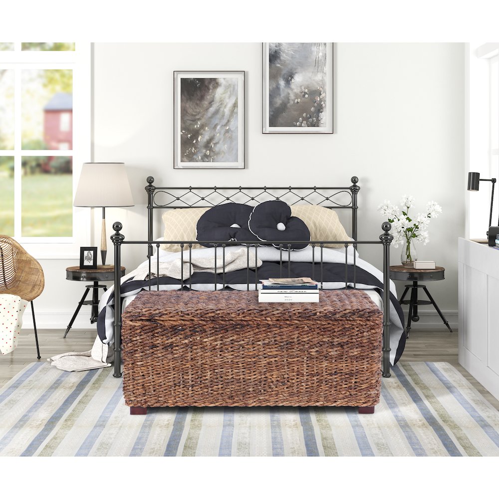 Huntington Woven Banana Leaf Storage Trunk. Picture 4