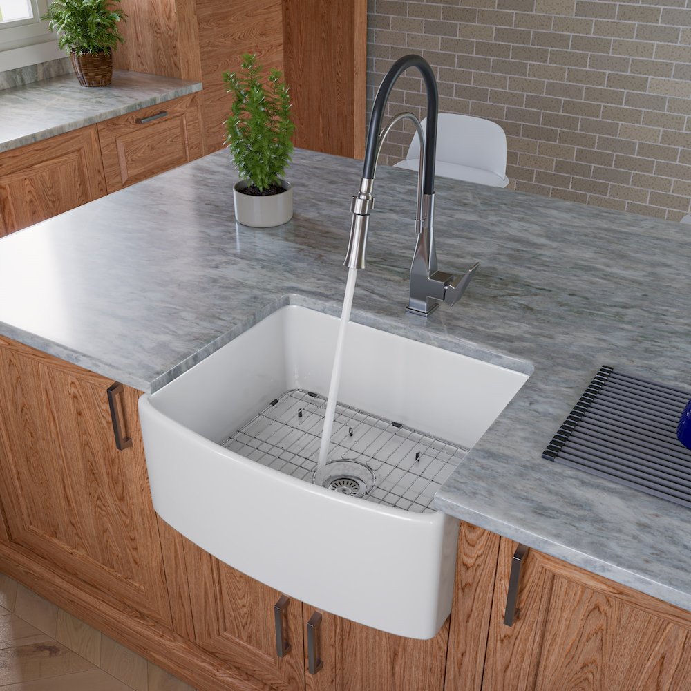 ALFI Brand White Smooth Curved Apron 24" x 20" Single Bowl Fireclay Farm Sink. Picture 3