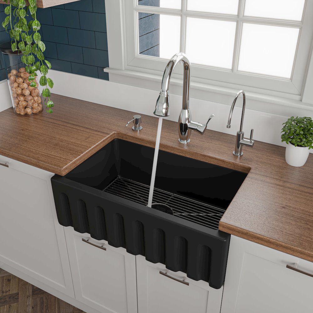 30" Black Matte Reversible Smooth / Fluted Single Bowl Fireclay Farm Sink. Picture 3