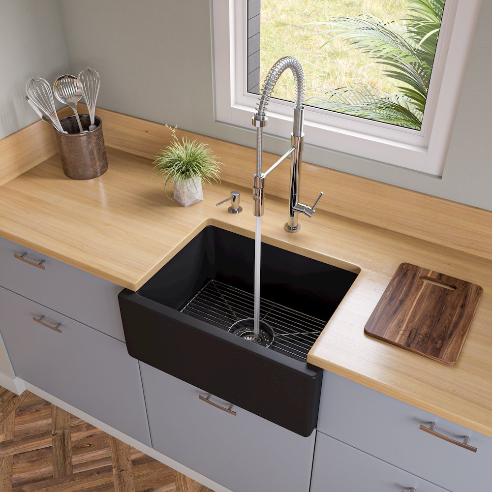 24" Black Matte Reversible Smooth / Fluted Single Bowl Fireclay Farm Sink. Picture 2