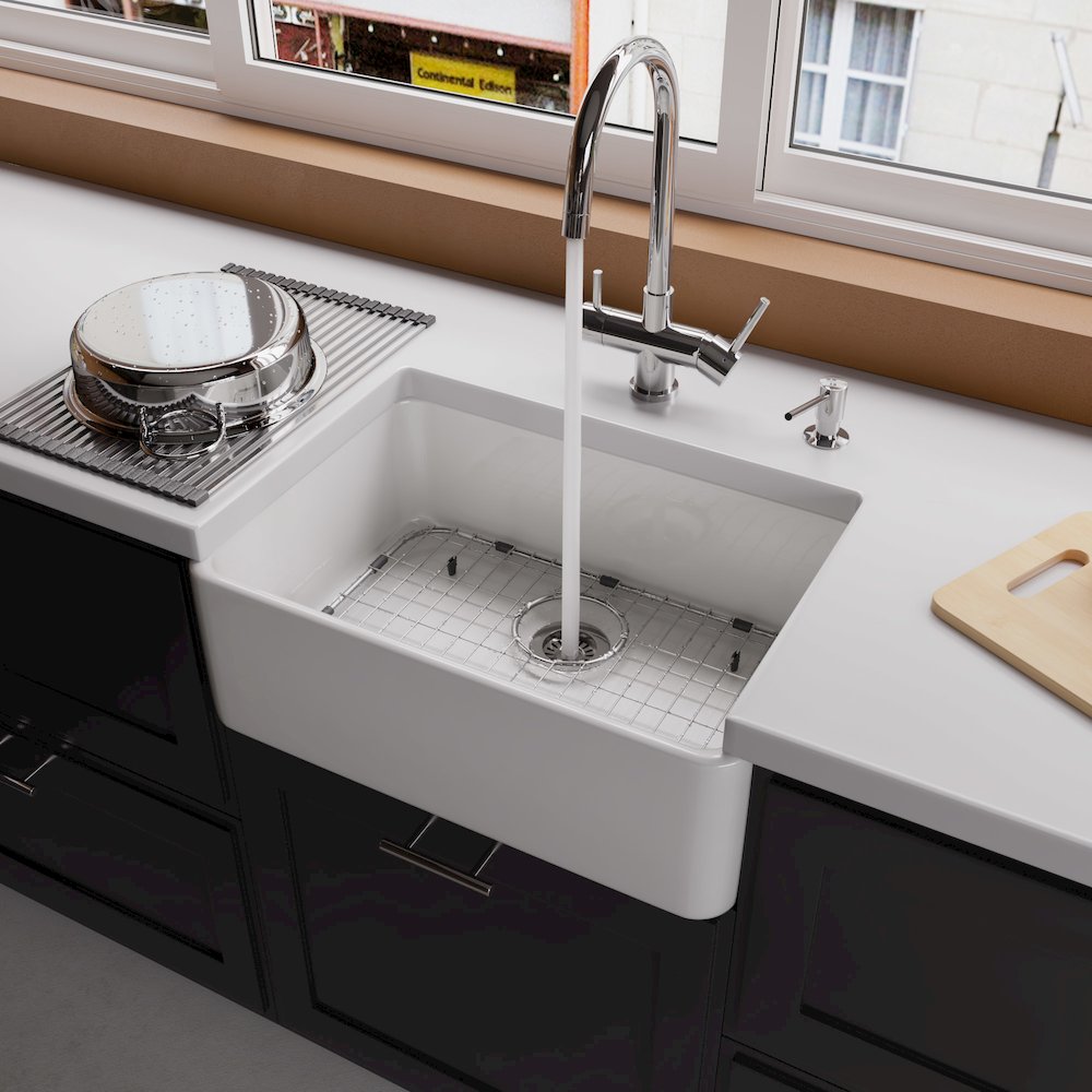 White 23" Smooth Apron Fireclay Single Bowl Farmhouse Kitchen Sink. Picture 2