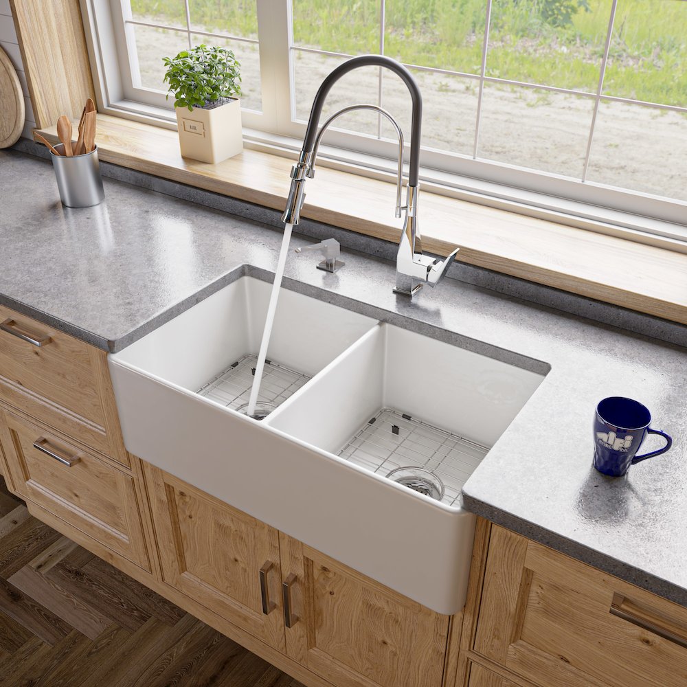 White Smooth Apron 33" x 18" Double Bowl Fireclay Farm Sink. Picture 2
