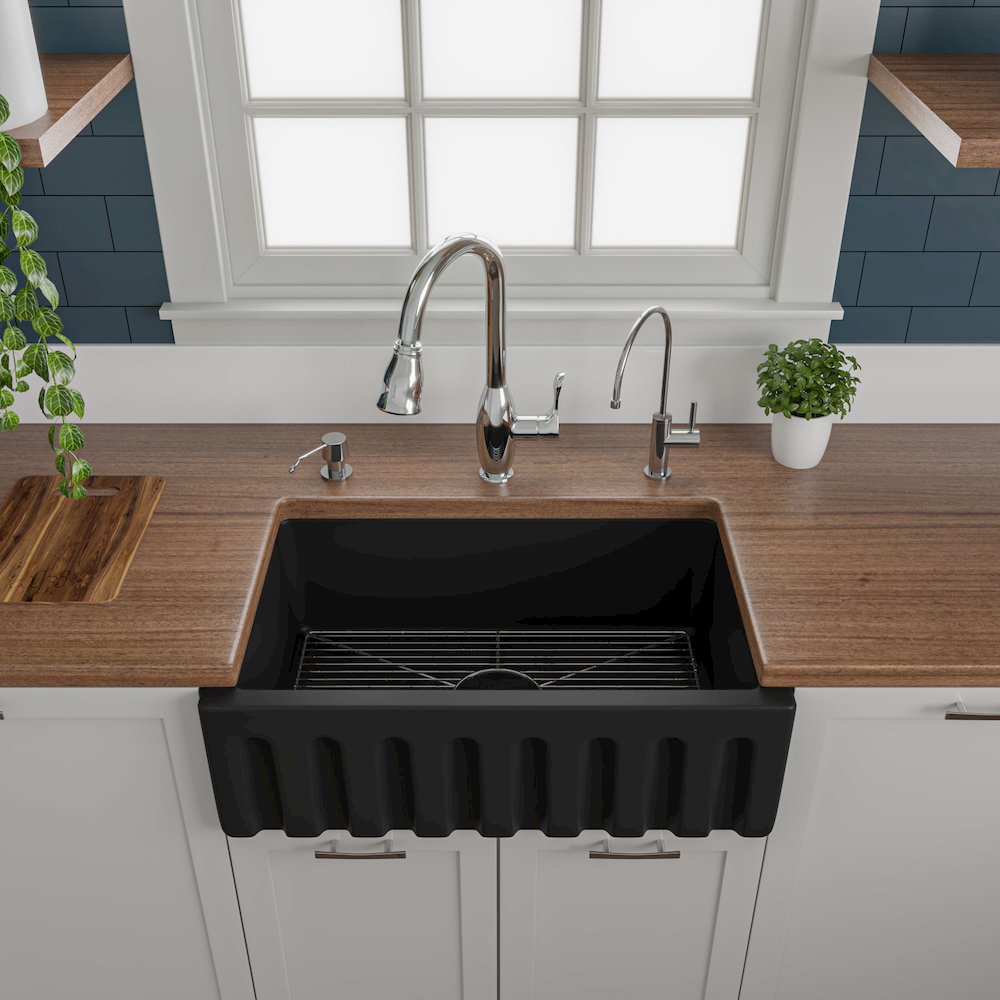 30" Black Matte Reversible Smooth / Fluted Single Bowl Fireclay Farm Sink. Picture 5