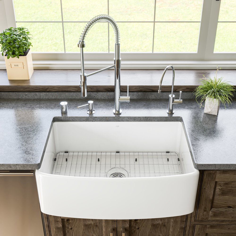 ALFI Brand White Smooth Curved Apron 30" x 20" Single Bowl Fireclay Farm Sink. Picture 2