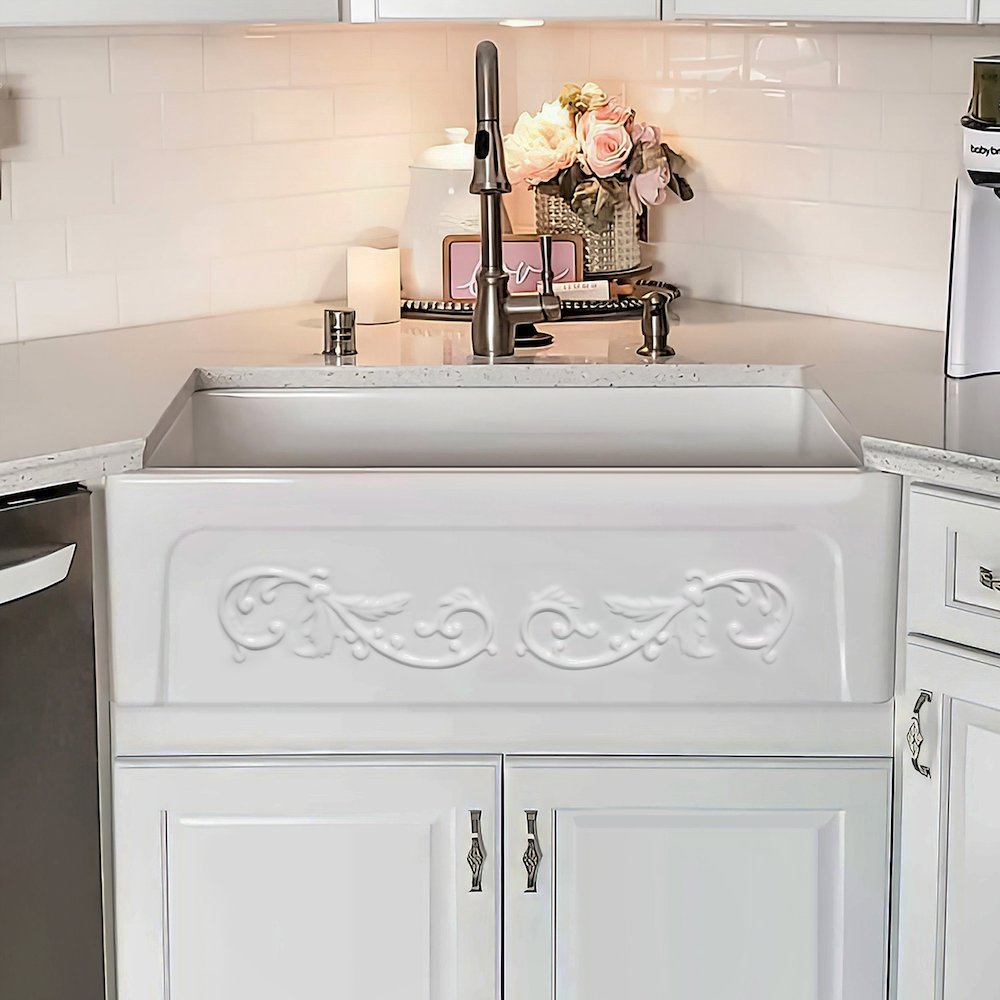 Glencove St. Ives 33" Front Apron Fireclay Sink. Picture 5