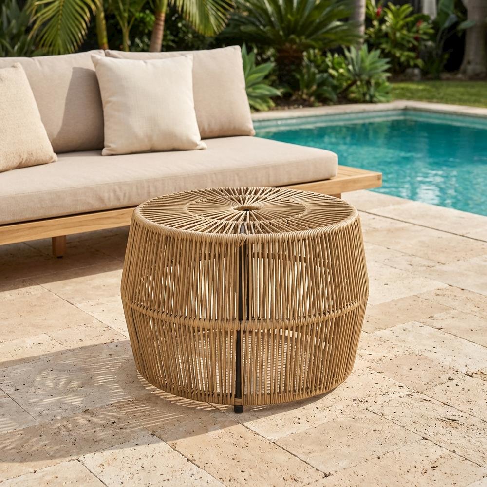 Wicker Round Outdoor Coffee Table with Durable Weave and Resistant Finish. Picture 3