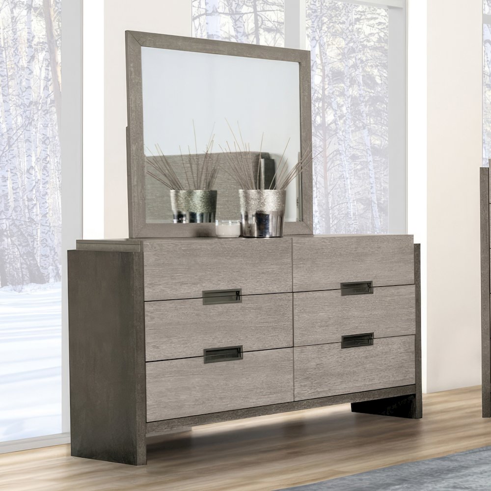 Yasgard 2-Piece Solid Wood Dresser and Mirror Set in Gray. Picture 4