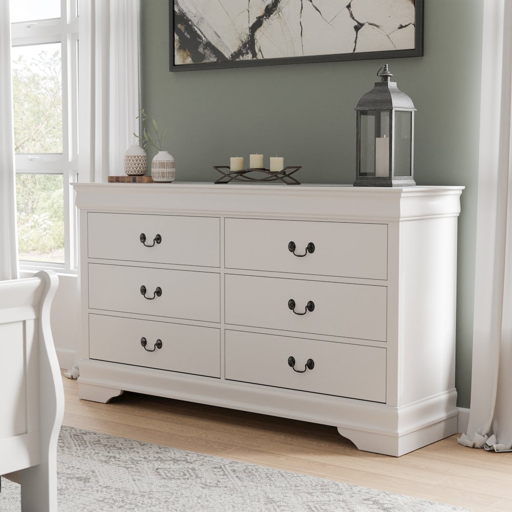 Arabella Wood 6-Drawer Dresser. Picture 4