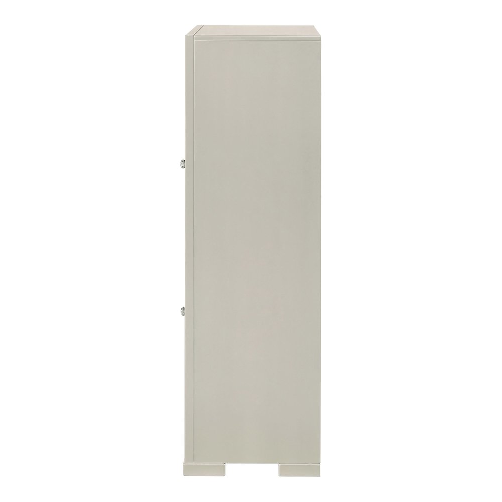 Rein Modern Solid Wood 5-Drawer Chest in White. Picture 3