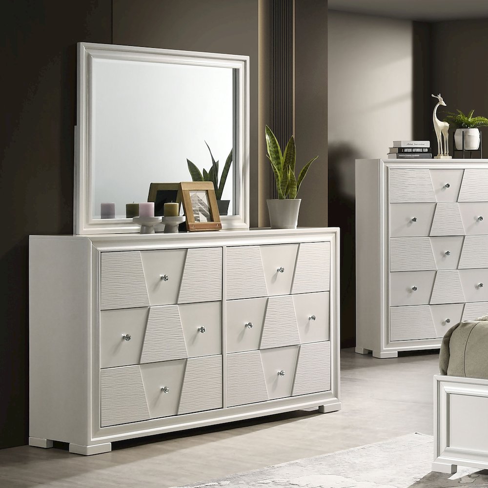 Rein Modern Solid Wood 6-Drawer Dresser in White. Picture 7