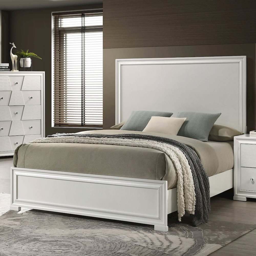 Rein Modern Solid Wood Panel Bed in White. Picture 4