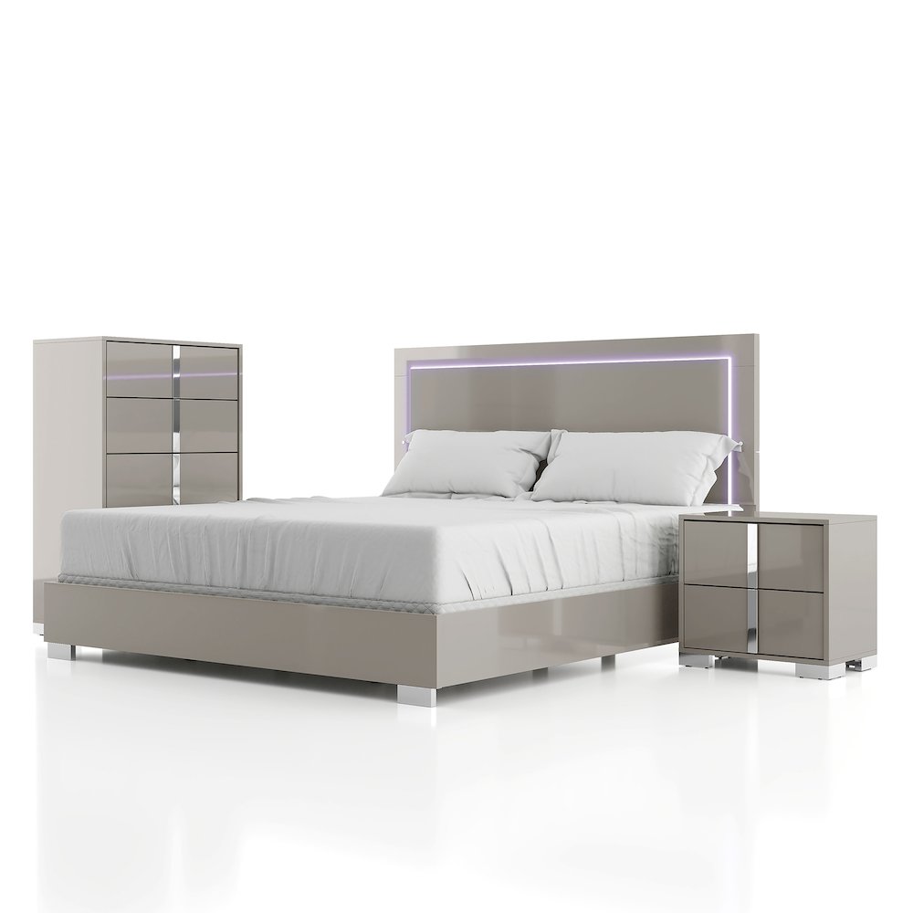 Jiar Modern 3-Piece Panel Bedroom Set with LED on Headboard. Picture 1