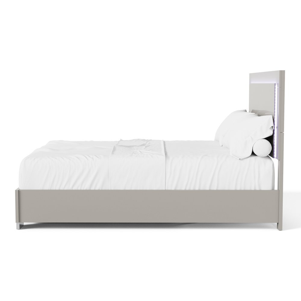 Jiar Modern 3-Piece Panel Bedroom Set with LED on Headboard. Picture 3