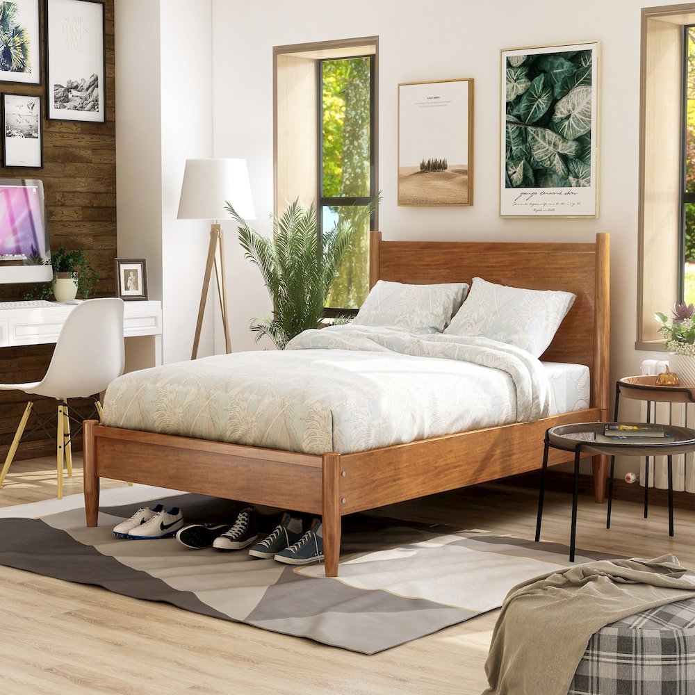 Belkor Solid Wood Queen Platform Bed in Oak. Picture 2