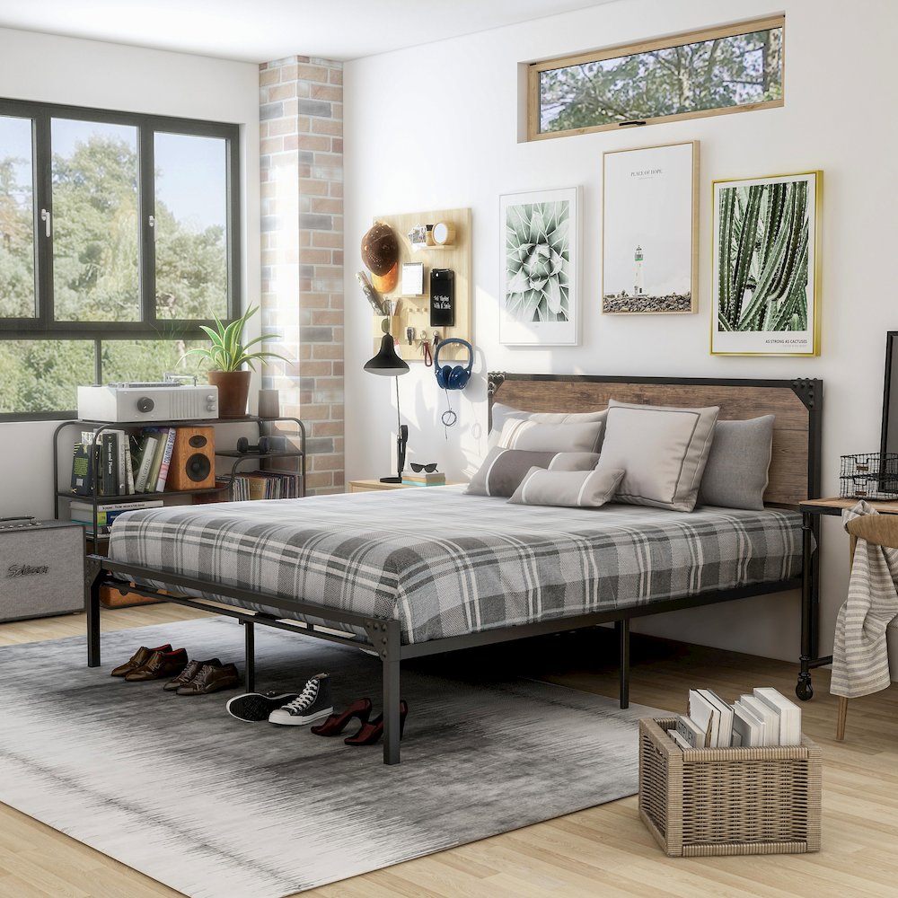 Budenholz Metal Platform Bed. Picture 4