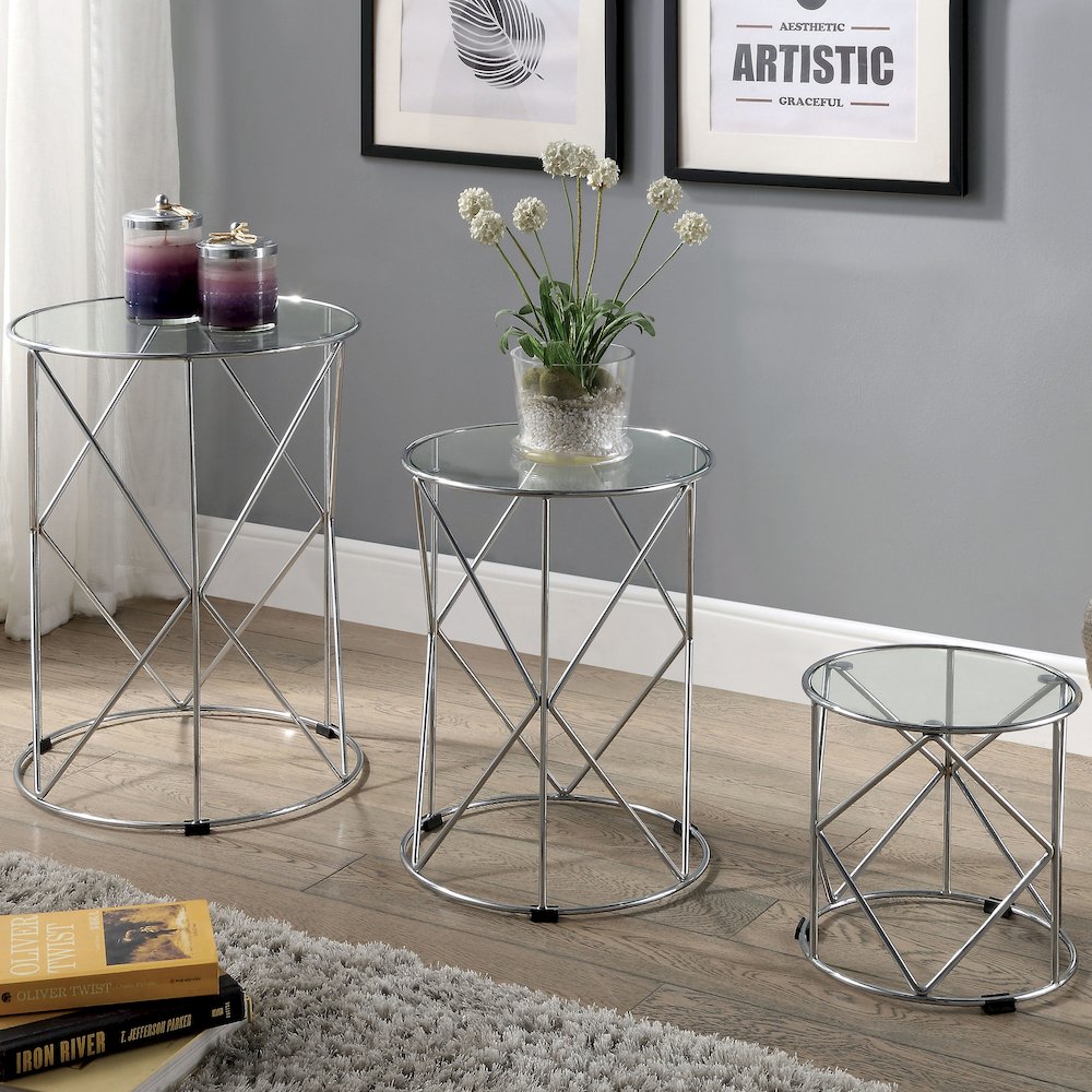 Nikova Glass Top 3-Piece Nesting Table Set in Silver. Picture 4