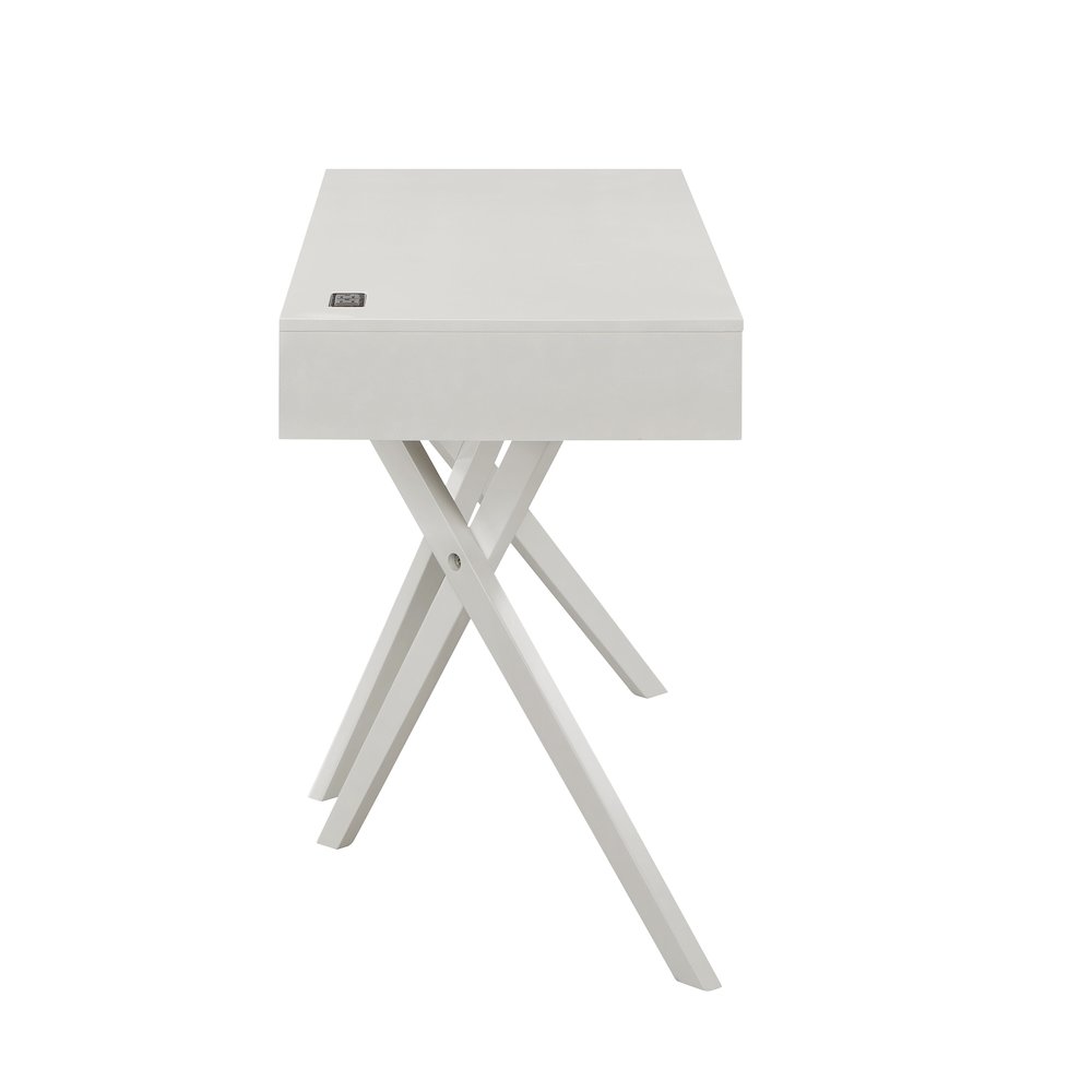 Alto Wood Writing Desk with USB. Picture 3