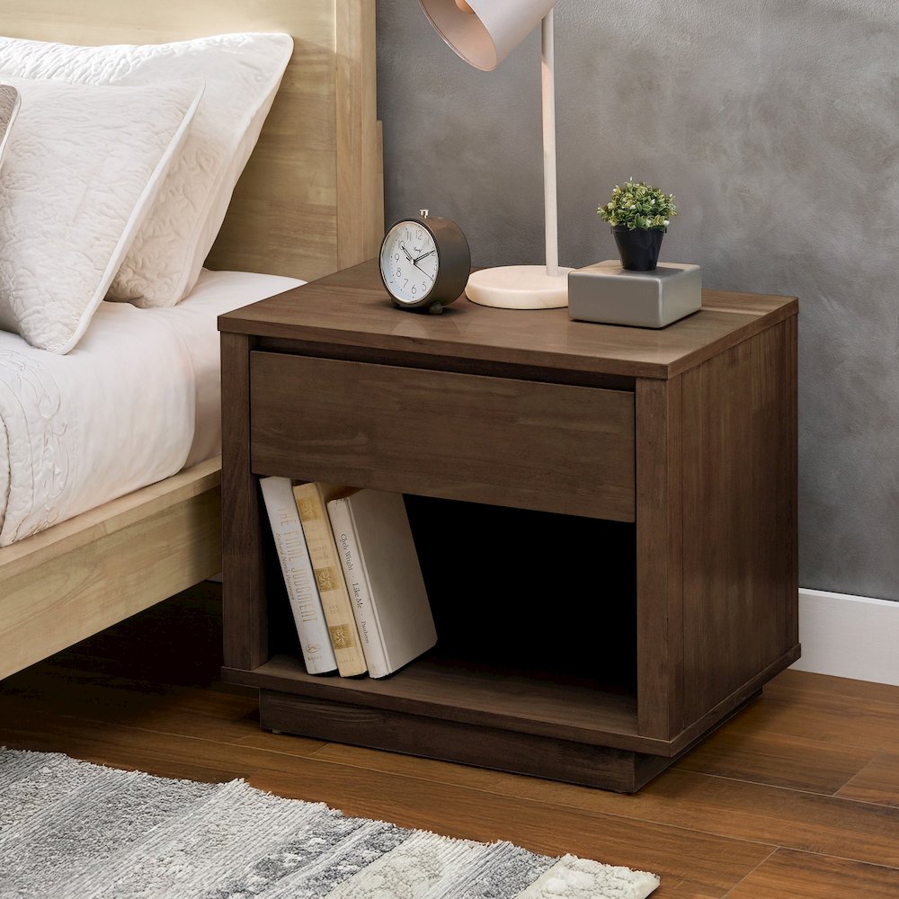 Walnut Finish 1-Drawer Nightstand. Picture 2