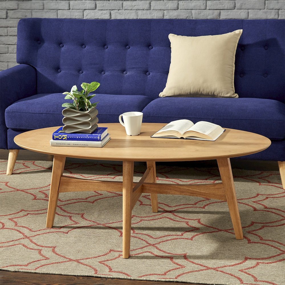 Light Oak Finish Coffee Table. Picture 1