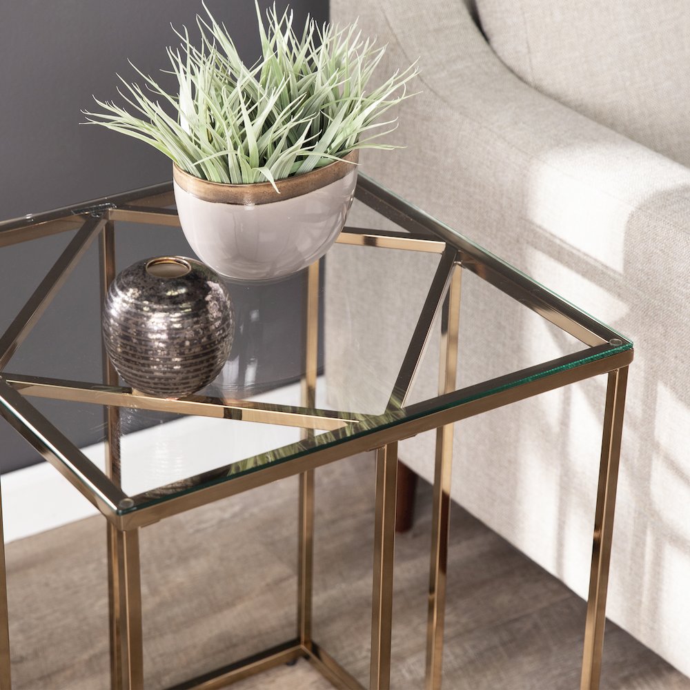 Nicholance Contemporary End Table with Glass Top. Picture 3