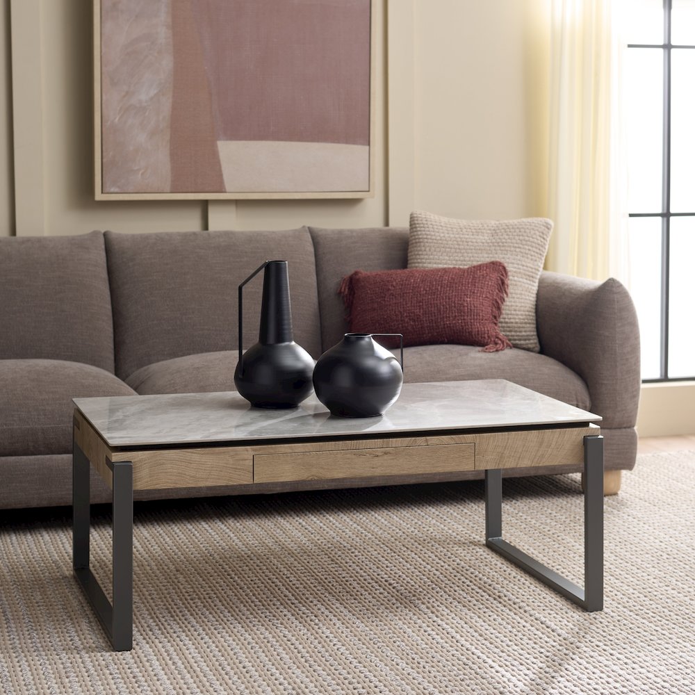 Kota Coffee Table. Picture 1