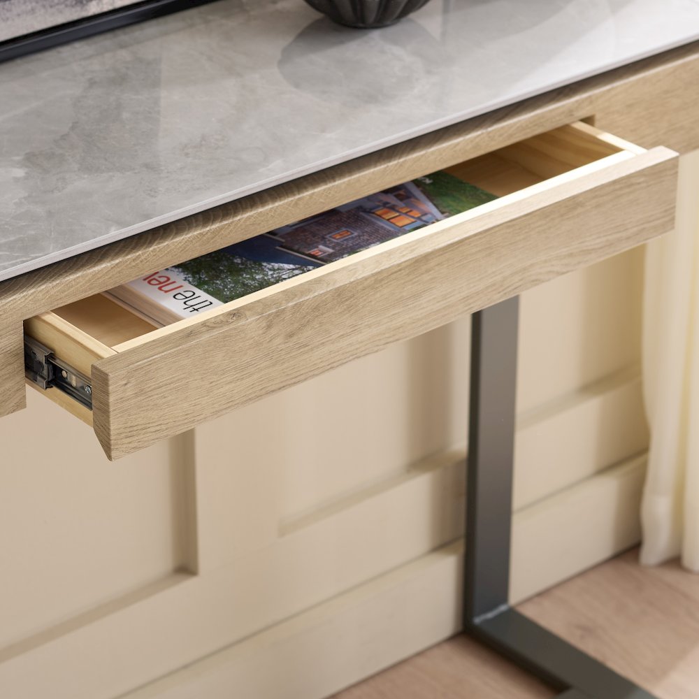 Kota Console Table. Picture 3