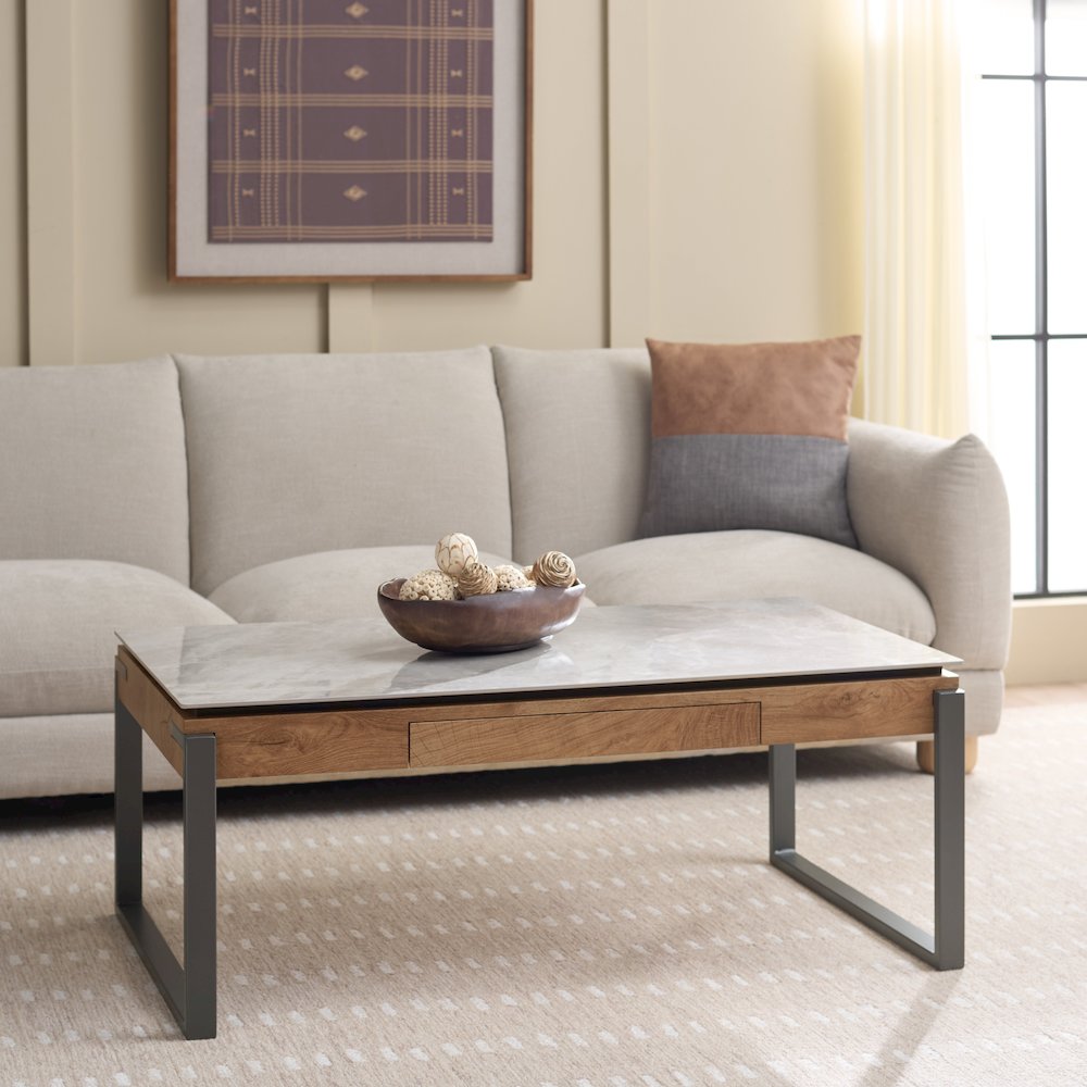 Kota Coffee Table. Picture 1
