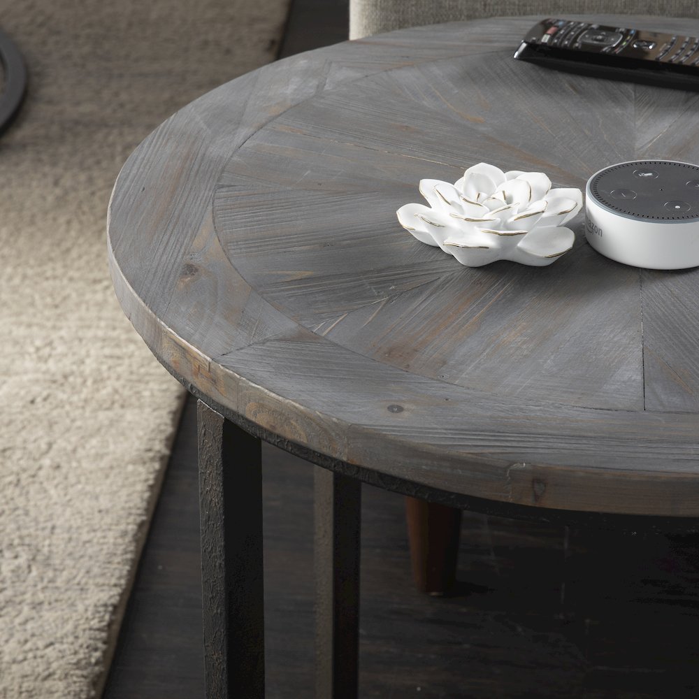 Landsmill Round Industrial End Table. Picture 4