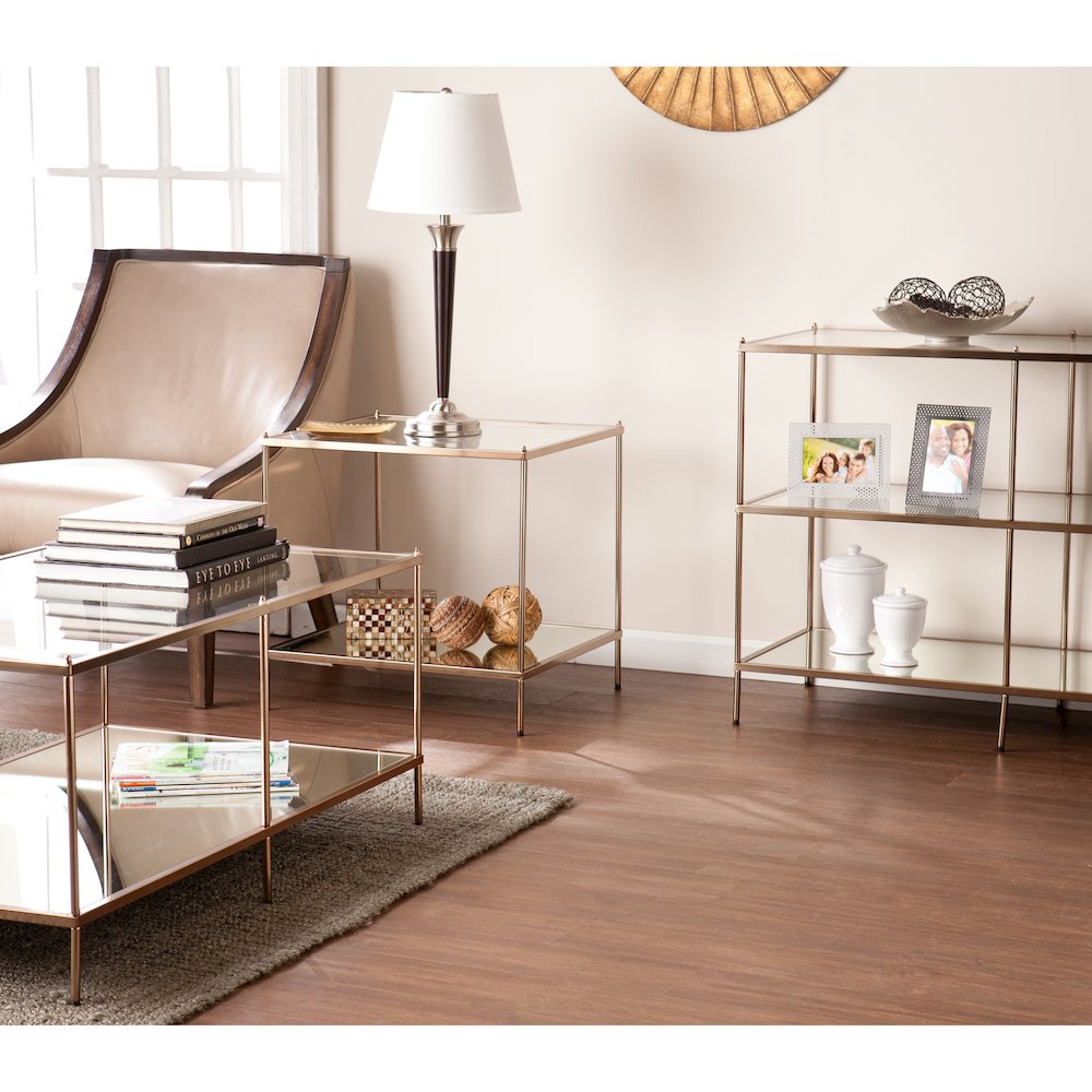 Knox End Table. Picture 3