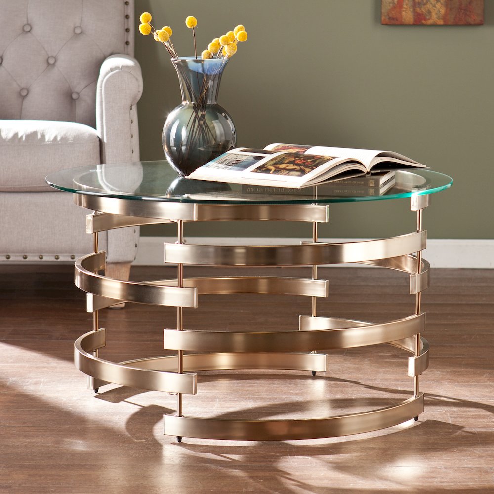 Belmar Cocktail Table. Picture 2