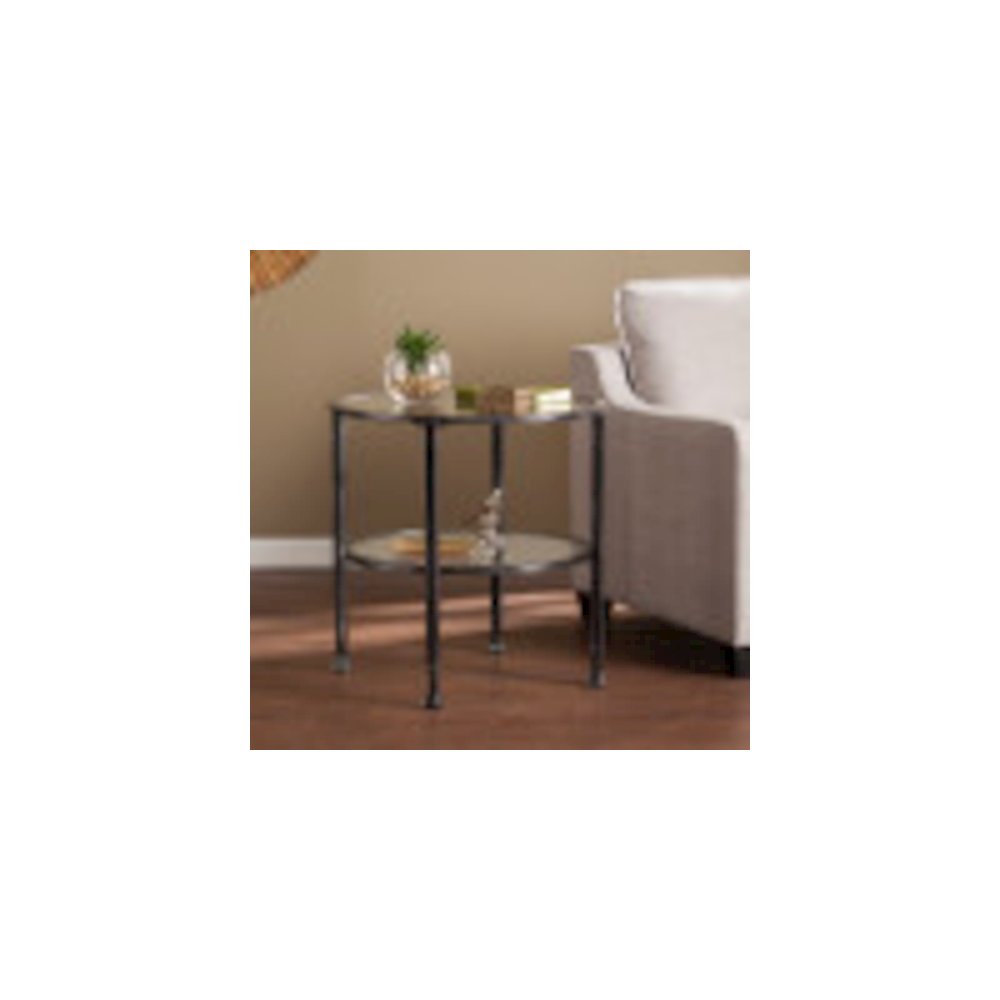 Jaymes Round Side Table. Picture 2