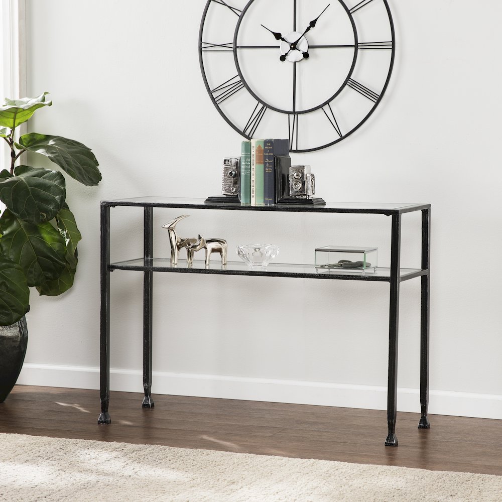 Metal Sofa Table. Picture 2