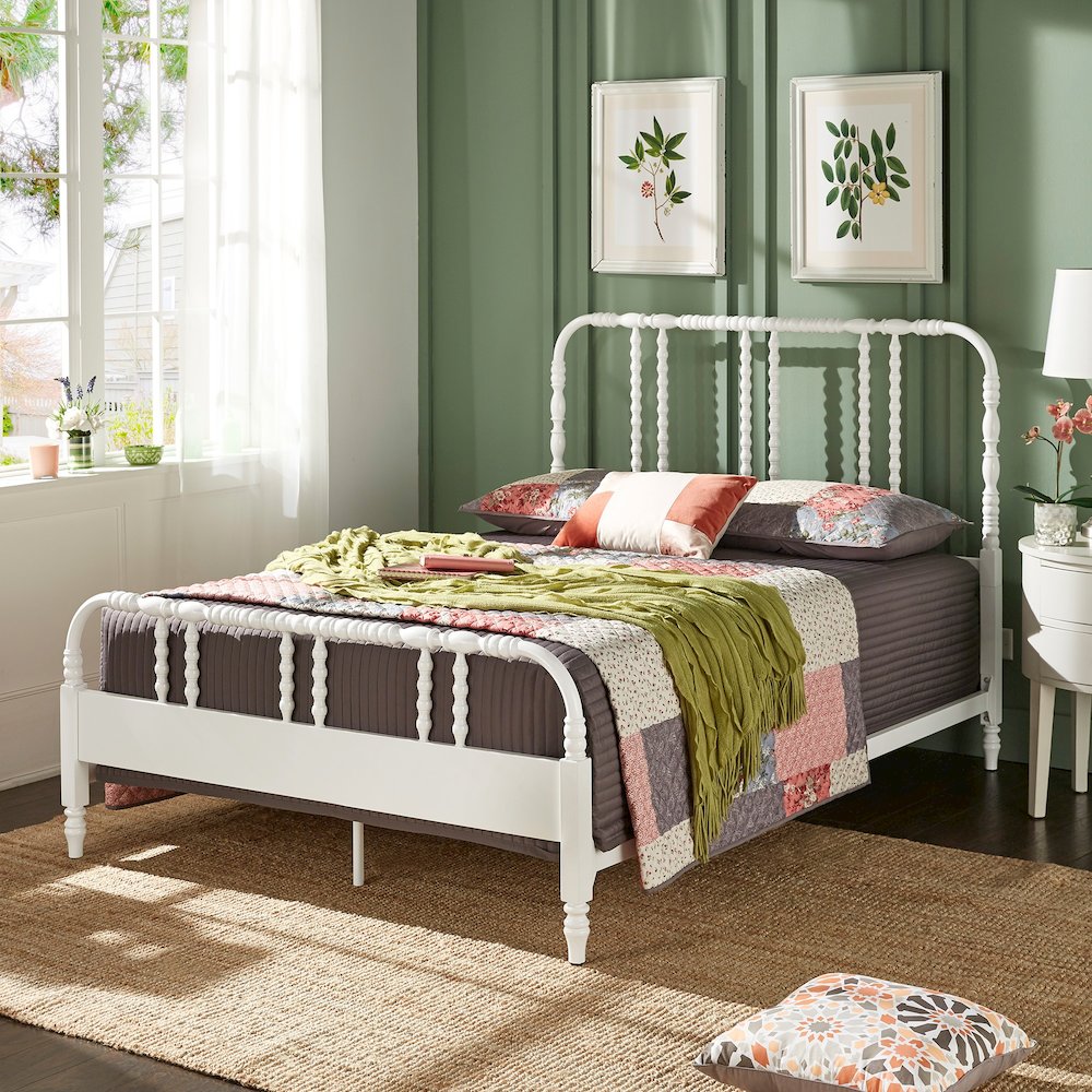 White Finish Metal Spool Full Bed. Picture 2