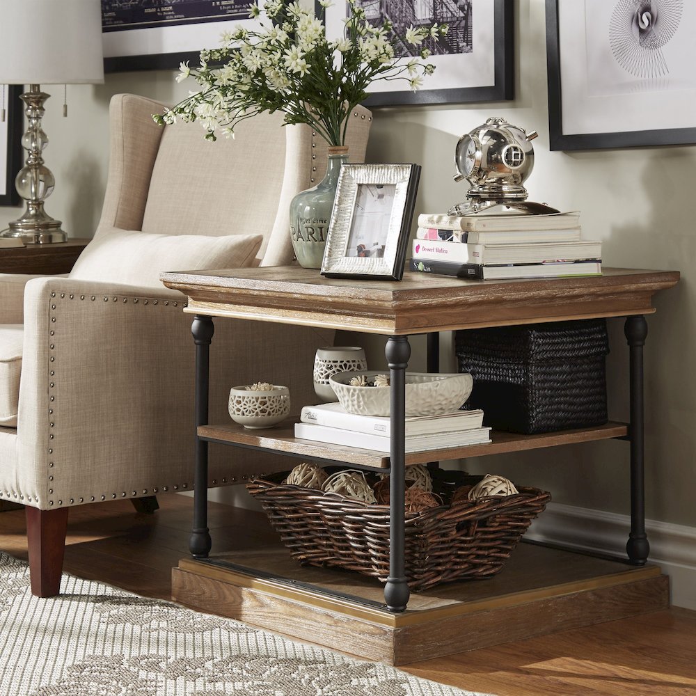 Brown Finish End Table. Picture 2