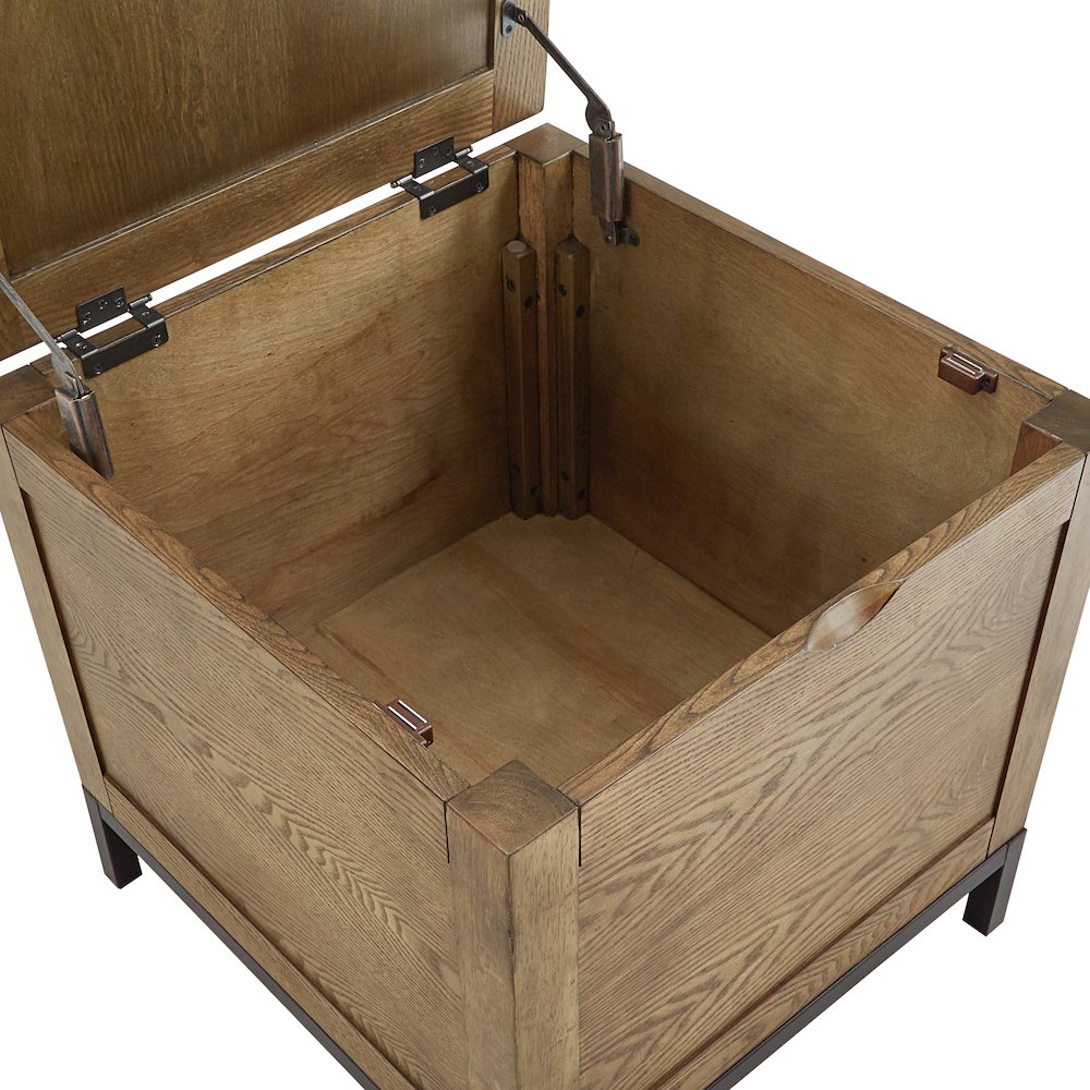 Trunk End Table With 1 Tray. Picture 4