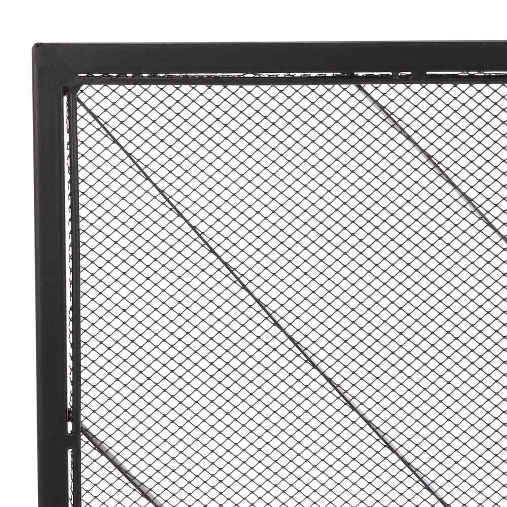 Dama Chevron Flat Iron Fireplace Screen. Picture 1