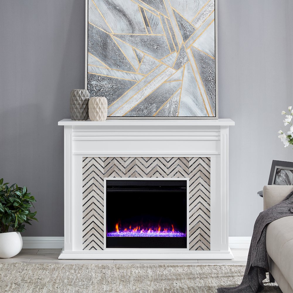 Hebbington Tiled Fireplace. Picture 2
