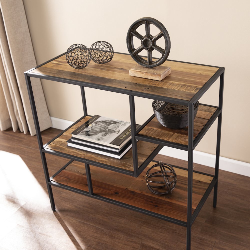 Mathry Reclaimed Wood Shelf. Picture 5