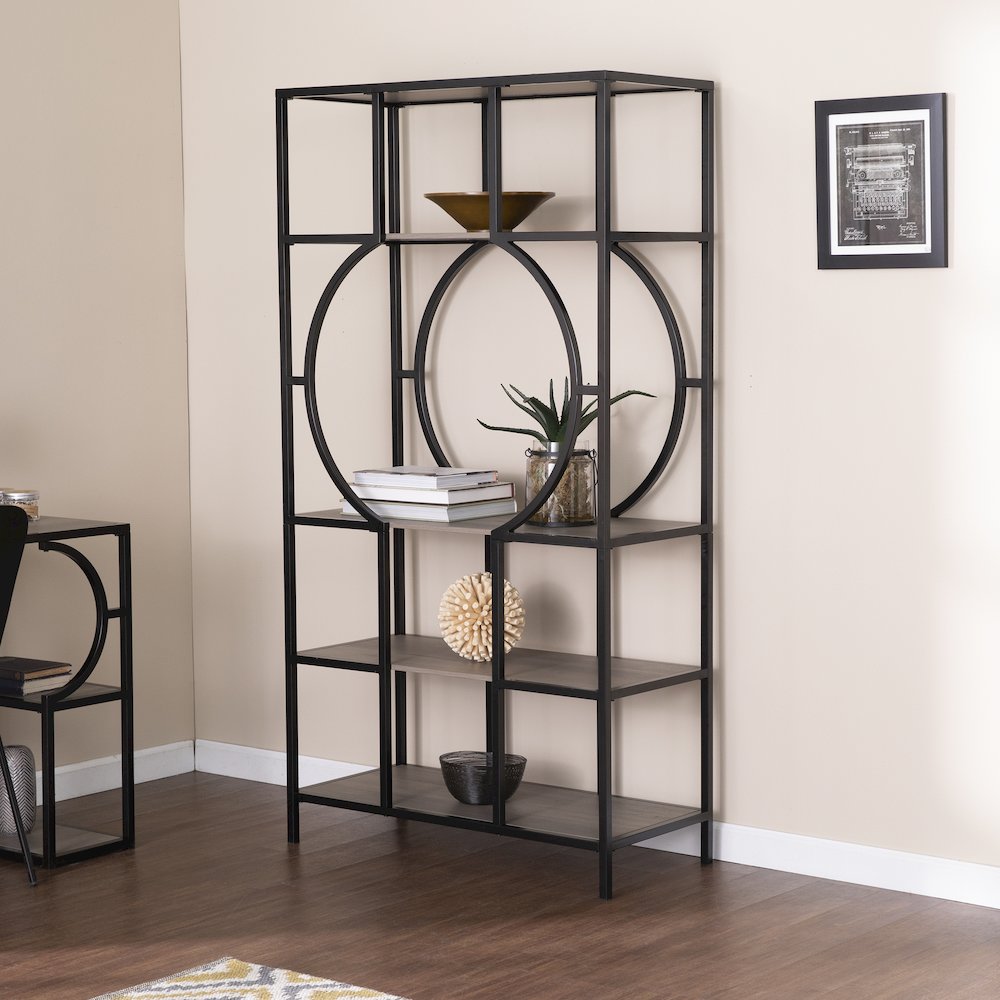 Tyberton 5-Tier Bookcase. Picture 2